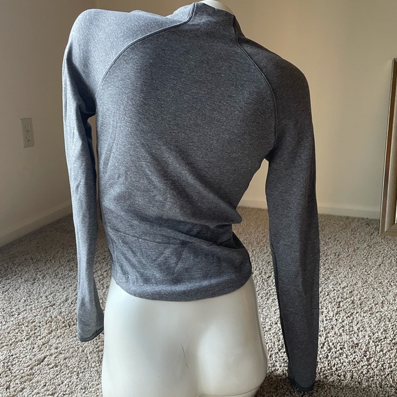 SOLD ON FB Lululemon Long sleeve - Picture 2 of 5